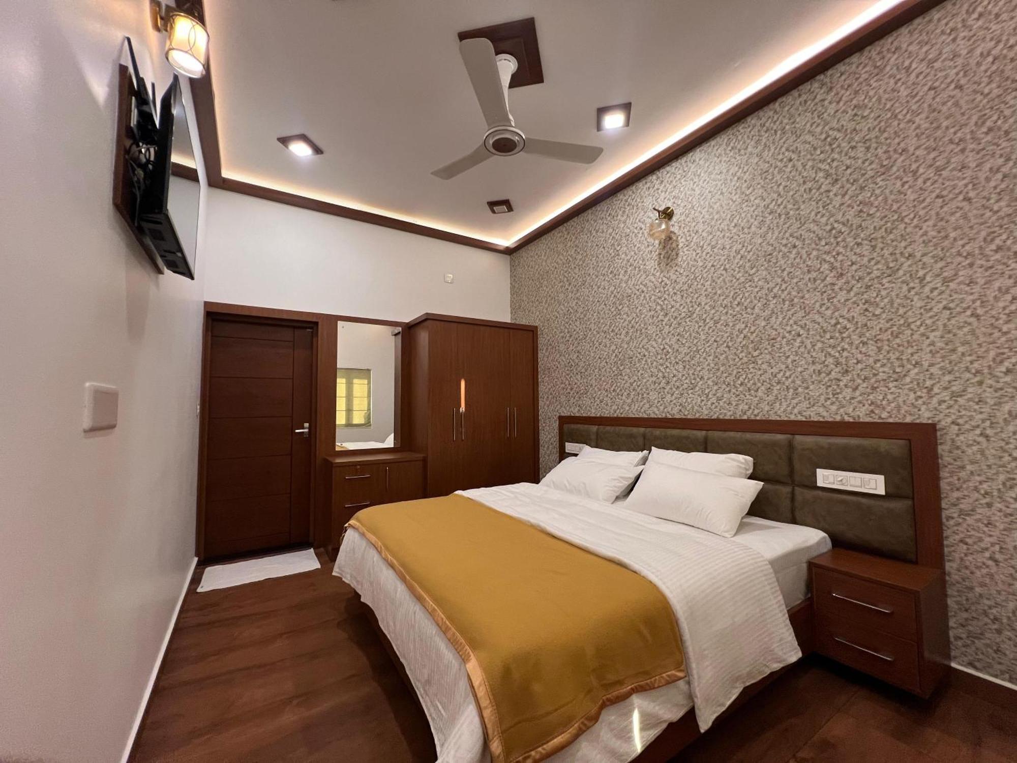 Cloudy Court Resort Идуки Екстериор снимка